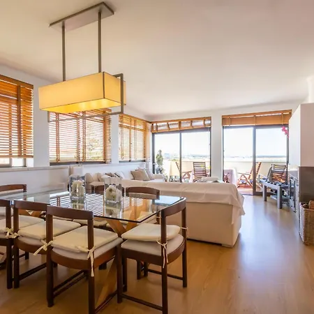 Cais Apartment *